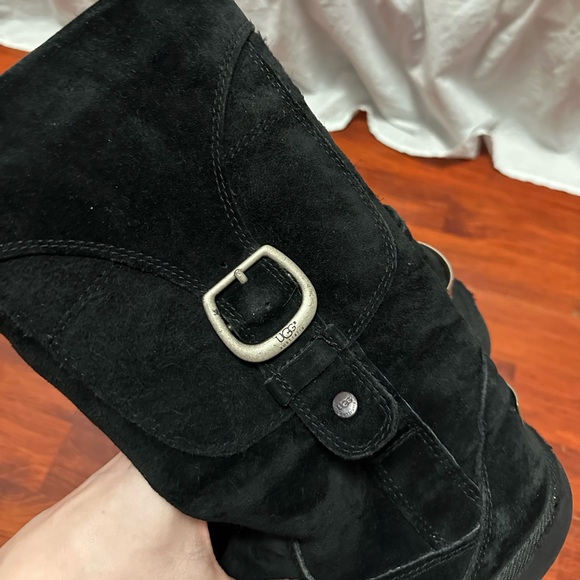 UGG BOOTS - Picture 5 of 7